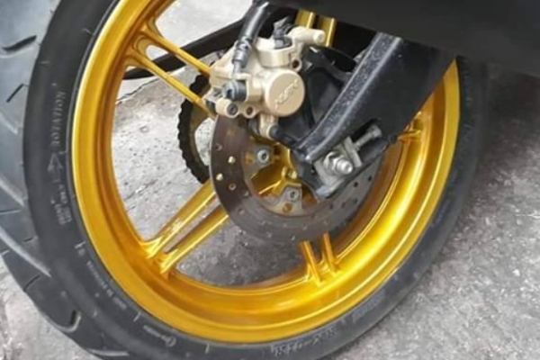 Warna Pelek Yang Cocok Untuk Motor Warna Biru
