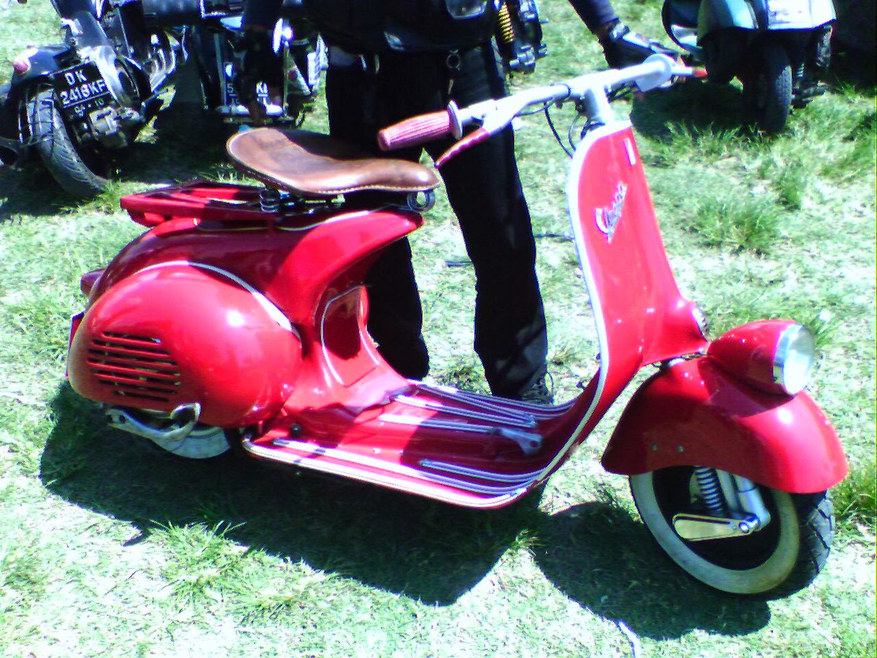 Vespa Super Modifikasi Klasik
