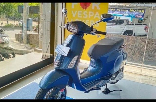 Vespa Sprint 2021
