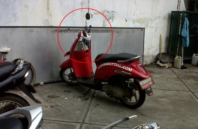Cara Mengunci Stang Motor Scoopy 2021
