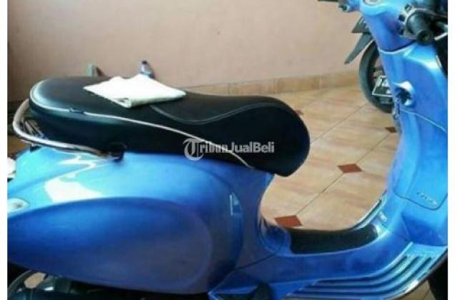 Vespa Matic Warna Biru Muda
