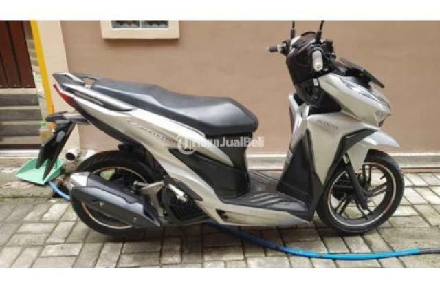 Honda Vario 150 Silver 2021
