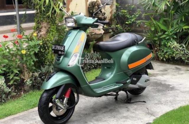 Vespa S
