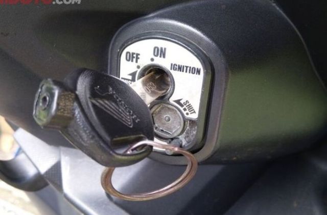 Cara Mengatasi Kunci Magnet Motor Tidak Bisa Diputar
