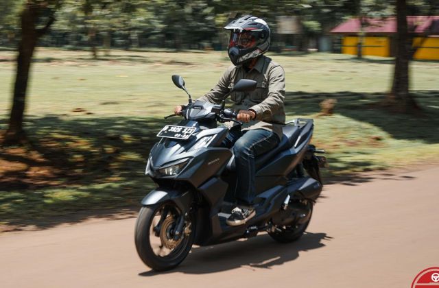 Honda Vario 150 Vs Yamaha Nmax
