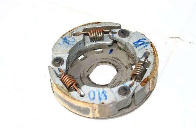 Ciri Mangkok Kopling Ganda Pada Motor Matic Aus
