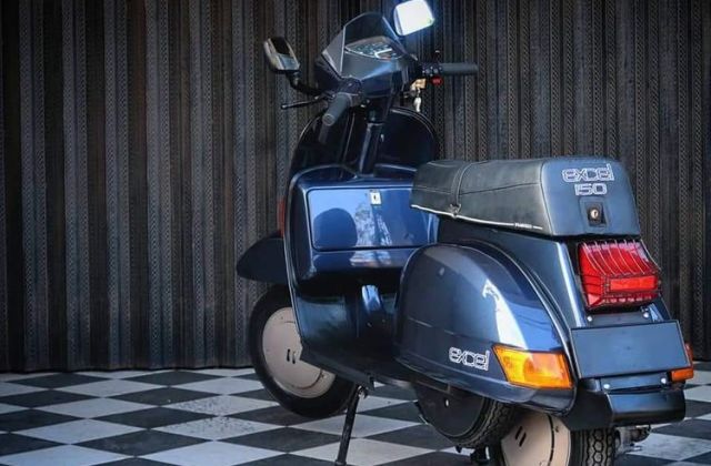 Vespa Excel
