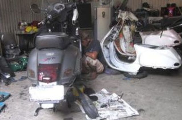 Bengkel Vespa Jakarta Selatan

