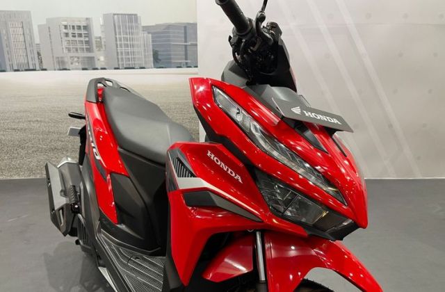 Perbedaan Vario 125 Cbs Dan Iss
