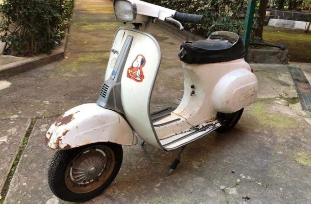 Vespa Special 100
