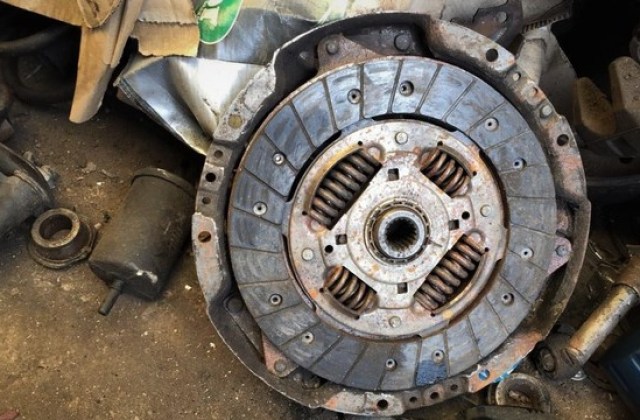 Komponen Kopling Sepeda Motor Beserta Gambarnya
