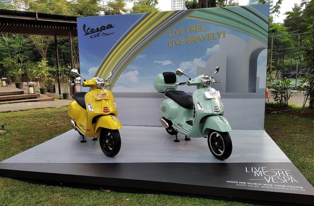 Warna Yang Cocok Untuk Vespa Super
