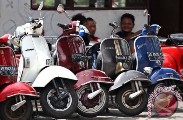 Vespa Custom
