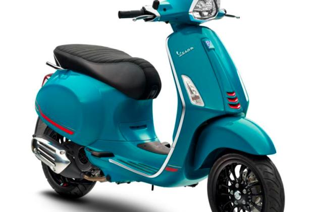 Vespa Warna Hijau

