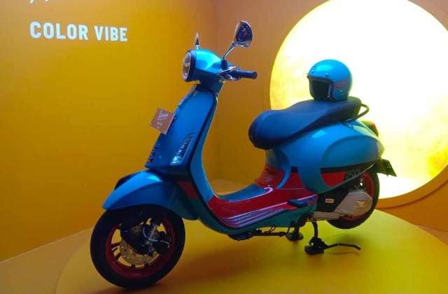 Vespa Primavera Warna
