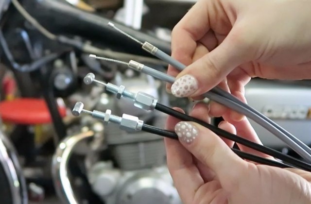 Penyebab Gas Motor Naik Sendiri
