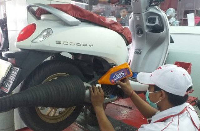 Oli Sintetik Motor Honda
