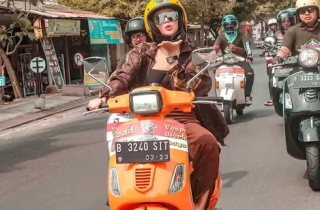 Outfit Vespa
