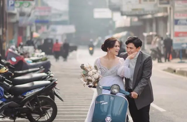 Prewed Vespa

