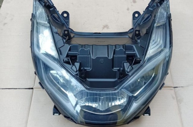 Spesifikasi Lampu Depan Honda Pcx
