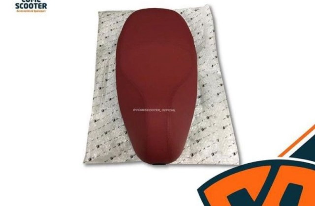 Vespa Sprint Merah Maroon
