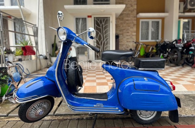 Warna Vespa Px Yang Bagus
