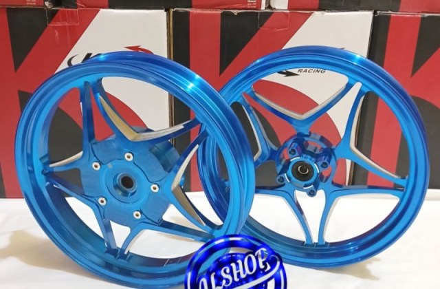 Vario Merah Velg Biru
