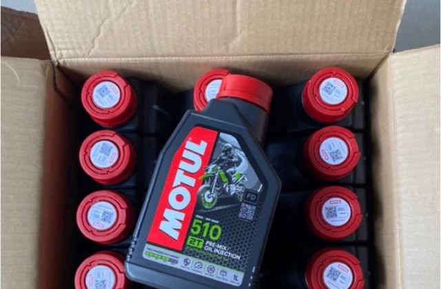 Oli Ipone Vs Motul
