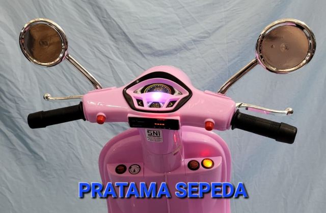 Vespa Matic Lilac
