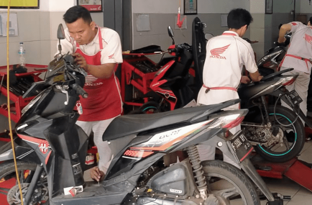 Apakah Servis Pertama Motor Honda Bisa Dimana Saja
