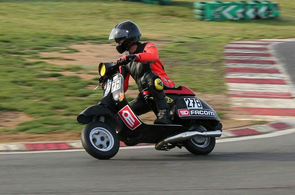 Vespa Balap Indonesia
