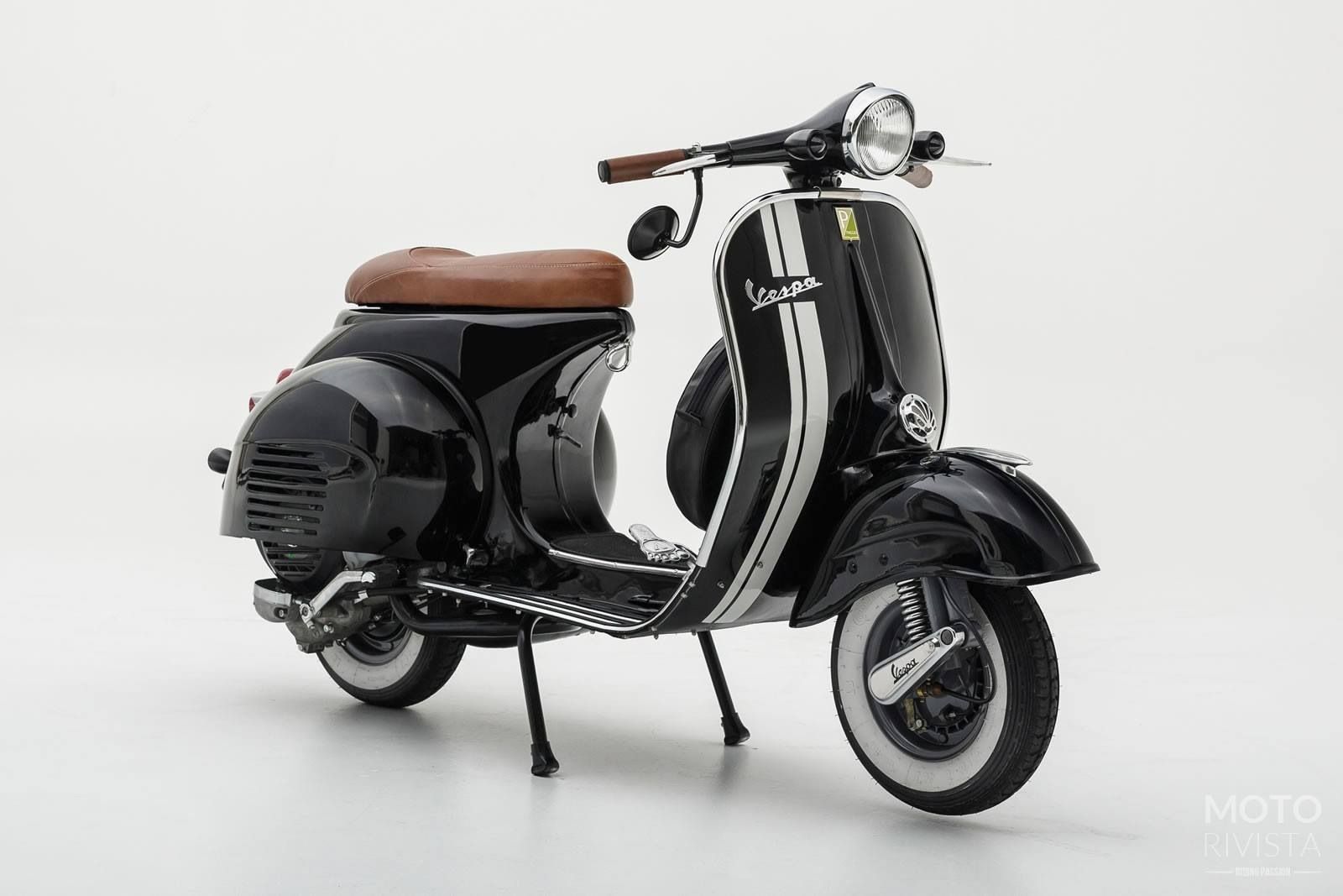 Vespa Black

