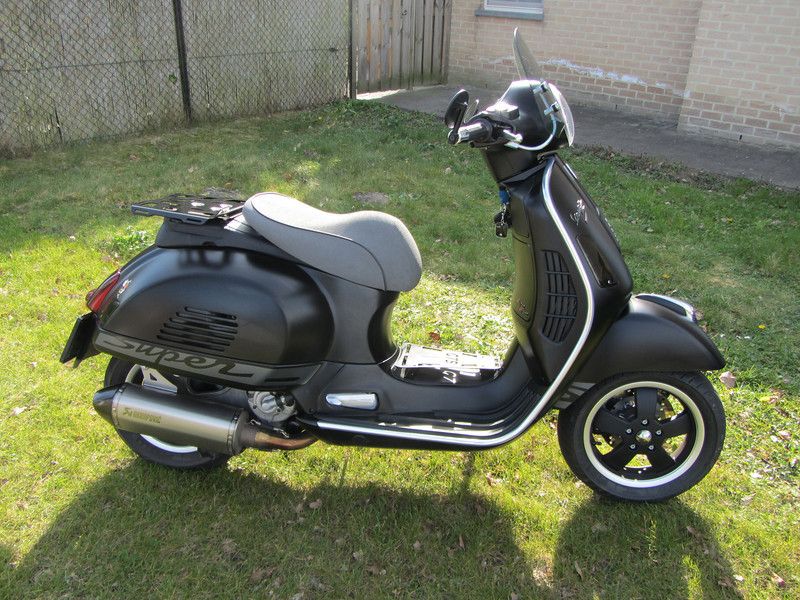 Vespa Single Seat
