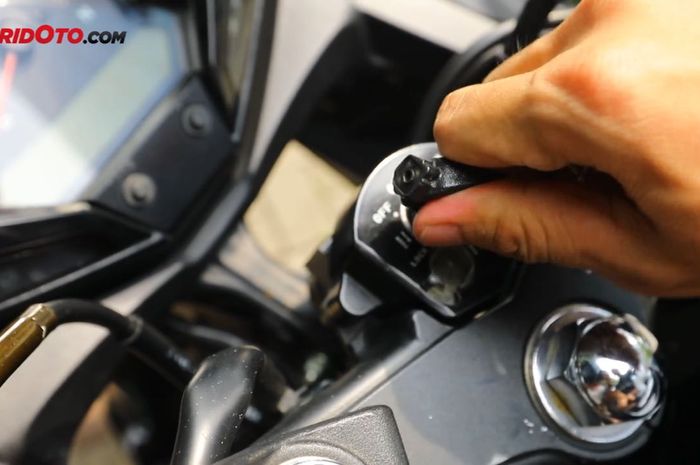 Cara Buka Kunci Stang Vario 150
