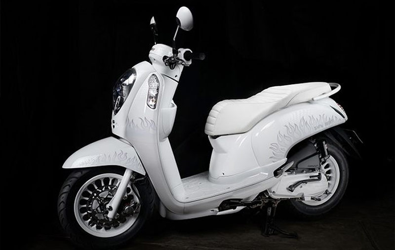 Modif Scoopy Jadi Vespa
