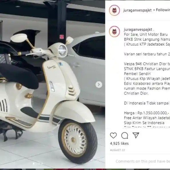 Harga Motor Vespa Christian Dior
