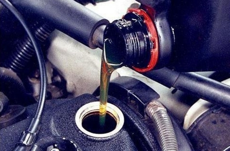 Penggantian Oli Yamaha Lexi
