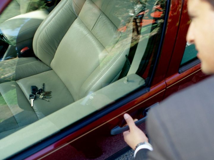 Cara Membuka Kunci Stang Motor Yang Hilang
