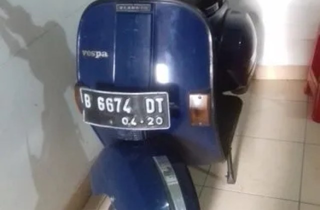 Vespa Strada 200cc
