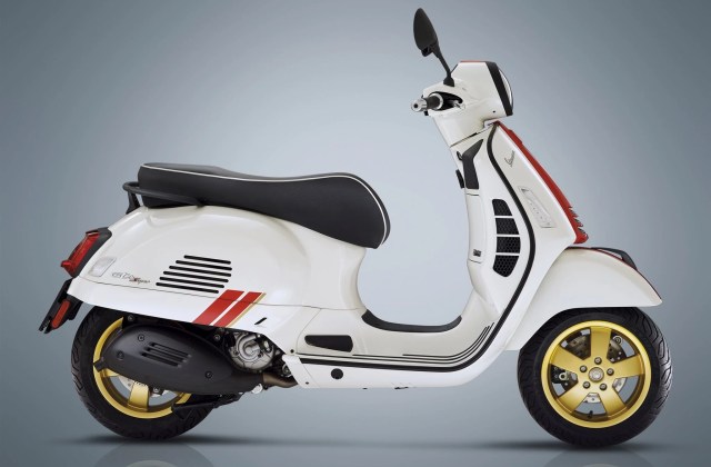Vespa Super Racing
