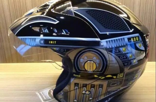 Helm Yang Cocok Untuk Motor Vario
