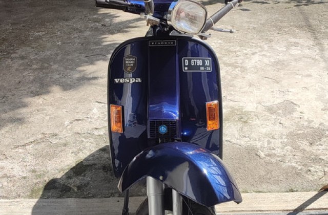 Vespa Eksklusif
