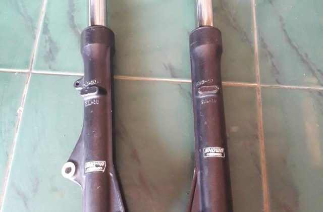 Shock Depan Vario 125 Original
