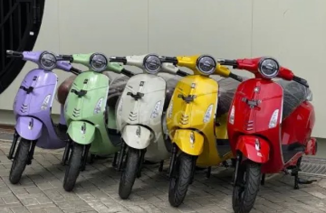 Harga Vespa Matic Terbaru 2021
