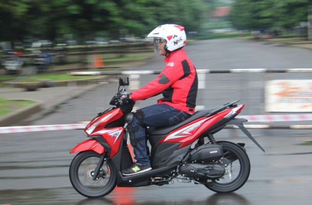 Honda Vario 150 Test Ride
