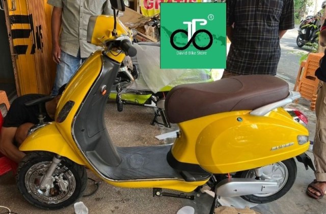 Vespa Listrik
