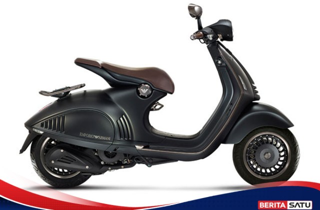 Harga Vespa Armani

