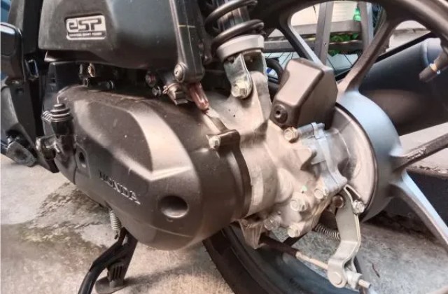 Cara Gesek Nomor Mesin Motor Vario
