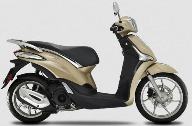 Vespa Liberty 150
