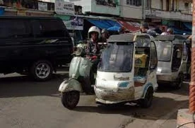 Vespa Becak
